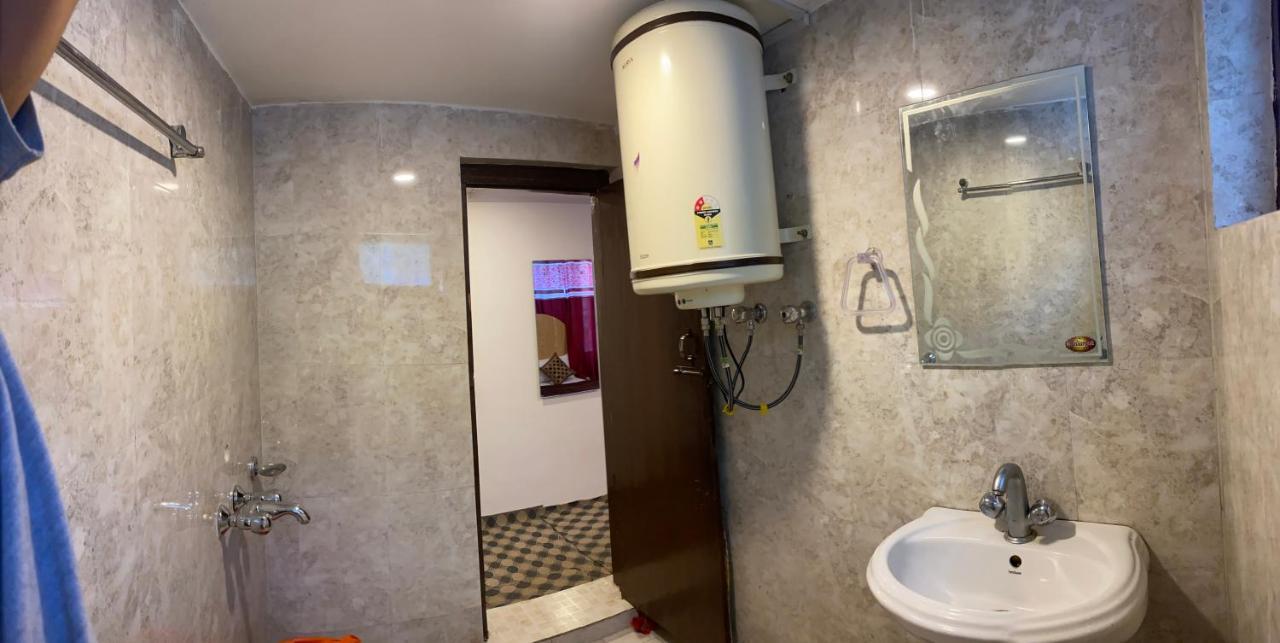 Aashiyana Guest House Pahalgam Bagian luar foto